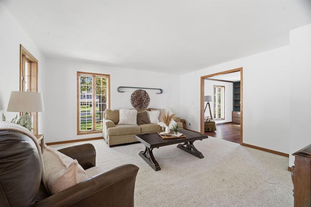 Photo of 506 S Covenant LANE, Appleton, WI 54915 (MLS # 50326270)