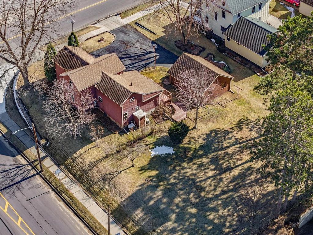 Photo of 102 S Albert AVENUE, Reedsburg, WI 53959 (MLS # 2016718)