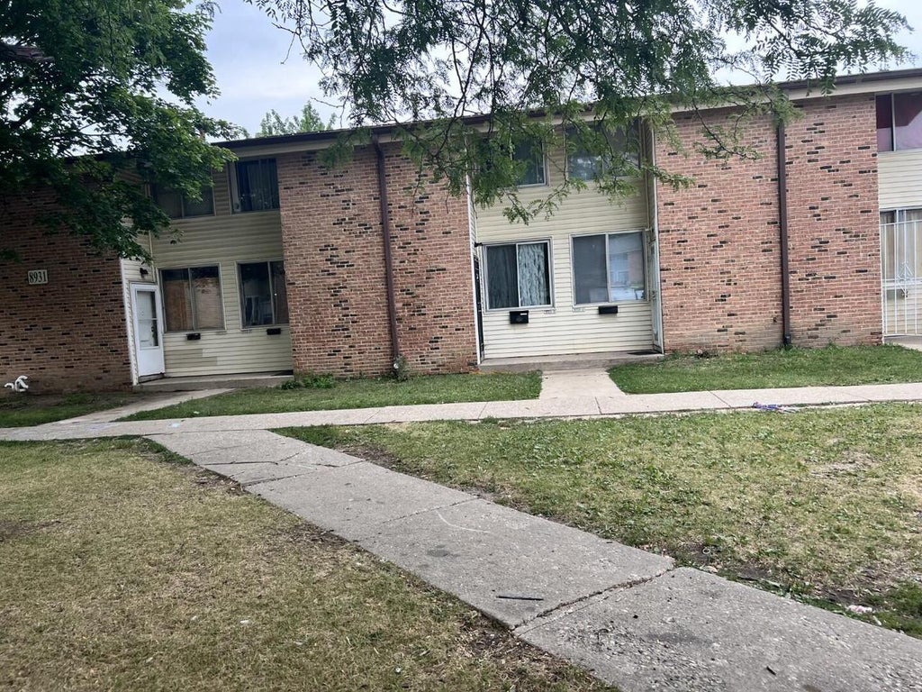 Photo of 8931 N Swan ROAD #F, Milwaukee, WI 53224 (MLS # 1979834)