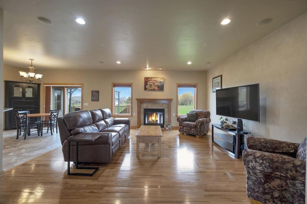 Photo of 3663 Half Crown, De Pere, WI 54115 (MLS # 50324633)