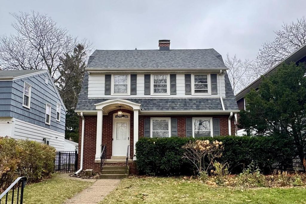 Photo of 4616 N Larkin STREET, Whitefish Bay, WI 53211 (MLS # 1944114)