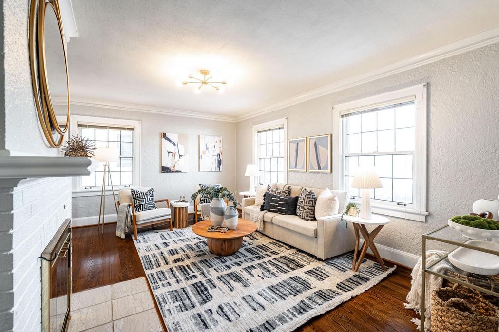 Photo of 4616 N Larkin STREET, Whitefish Bay, WI 53211 (MLS # 1944114)