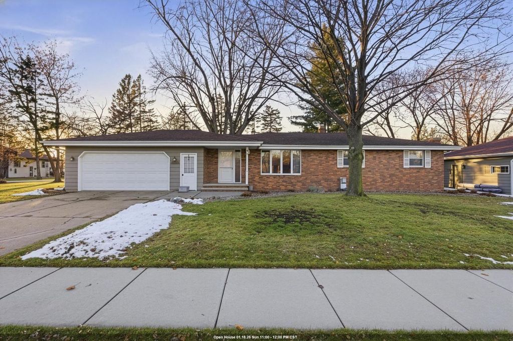 Photo of 533 Carol Lynn DRIVE, Little Chute, WI 54140 (MLS # 50319840)