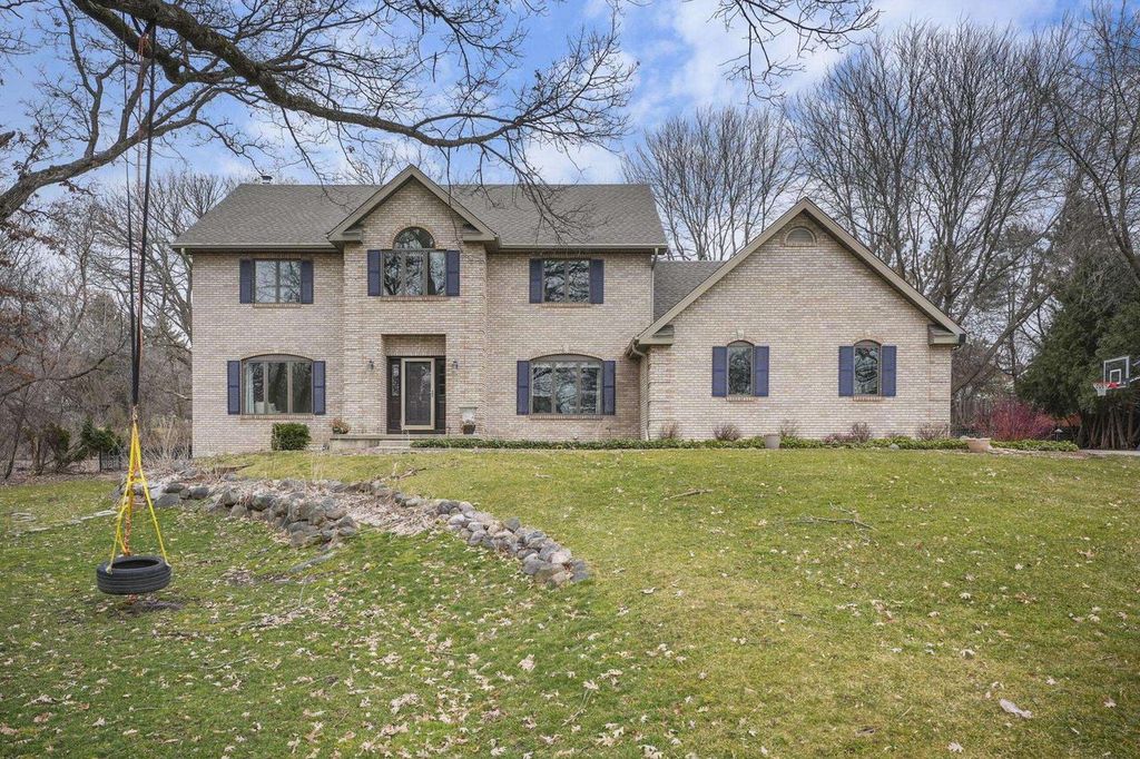 Photo of 5796 Ivanhoe CIRCLE, Fitchburg, WI 53711 (MLS # 2018238)