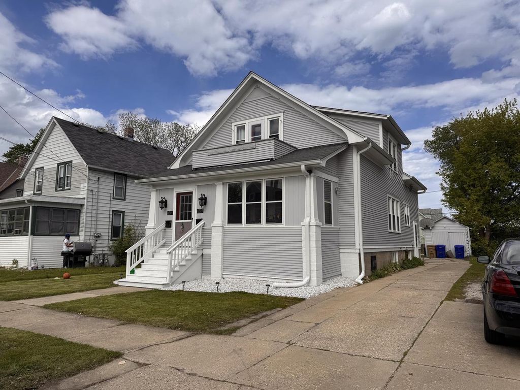 Photo of 6201 25th AVENUE, Kenosha, WI 53143 (MLS # 1962160)