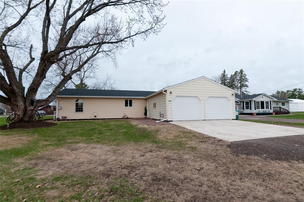 Photo of 2254 20 1/2 STREET, Rice Lake, WI 54868 (MLS # 1598203)