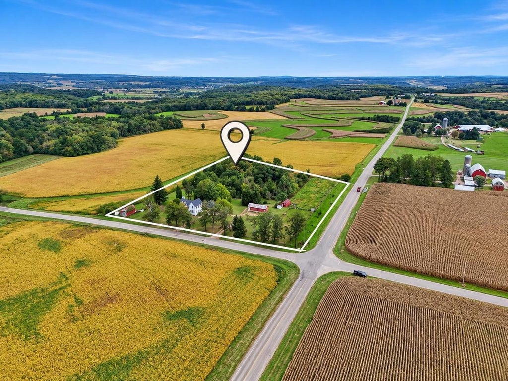 Photo of E4915 Herritz ROAD, Reedsburg, WI 53959 (MLS # 2033359)