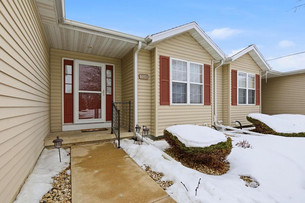 Photo of 705 Malvern Hill DRIVE, Madison, WI 53718 (MLS # 2016223)