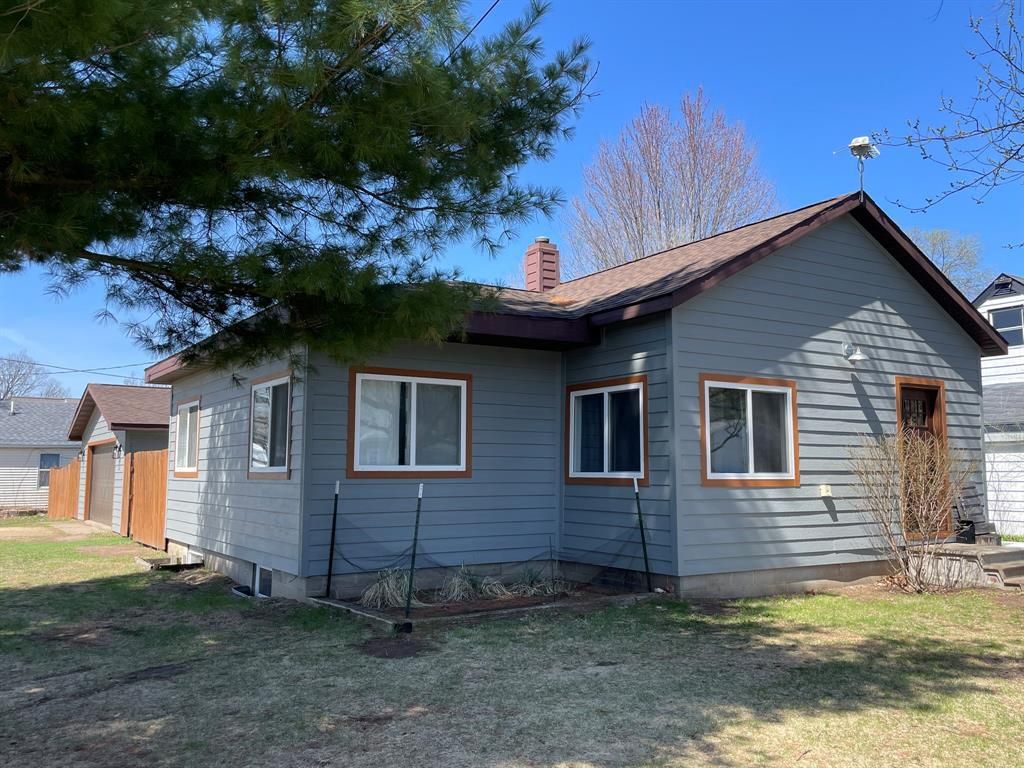 Photo of 1819 9th STREET, Menomonie, WI 54751 (MLS # 1600018)