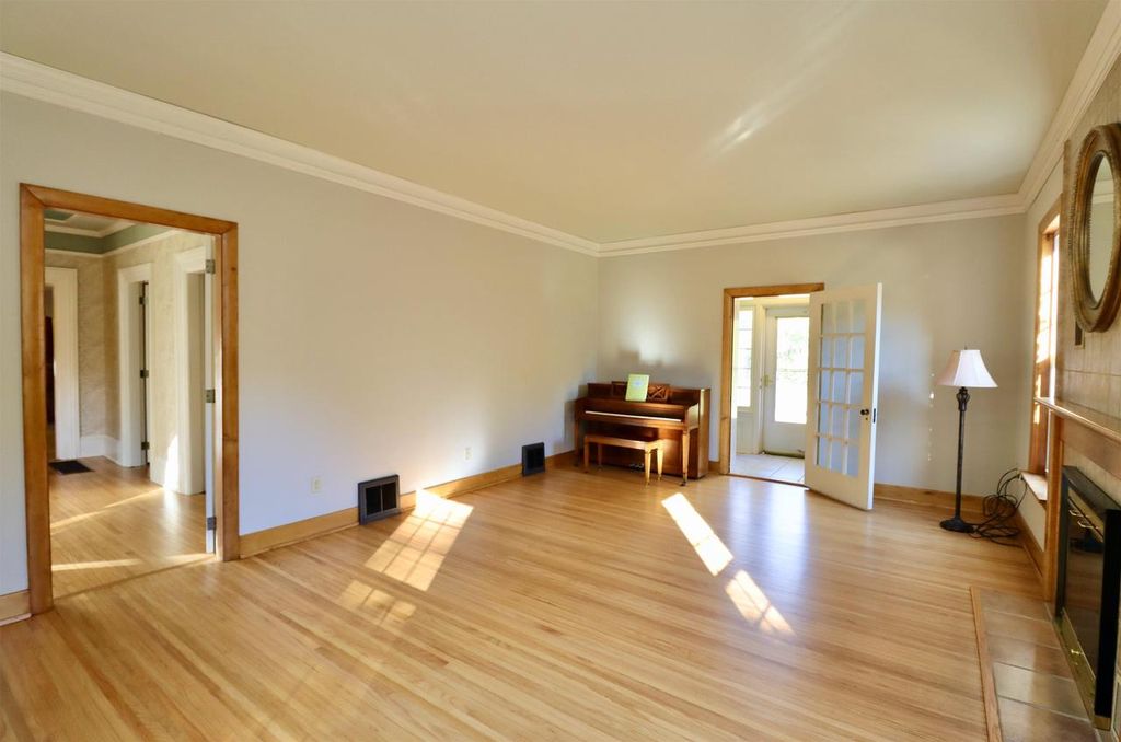 Photo of 2331 W St Lawrence AVENUE, Beloit, WI 53511 (MLS # 2020259)