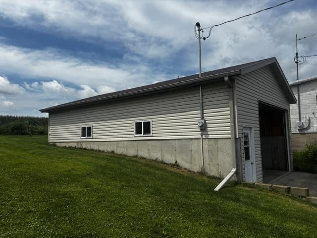 Photo of 107 N Taylor STREET, Mount Hope, WI 53816 (MLS # 2029657)