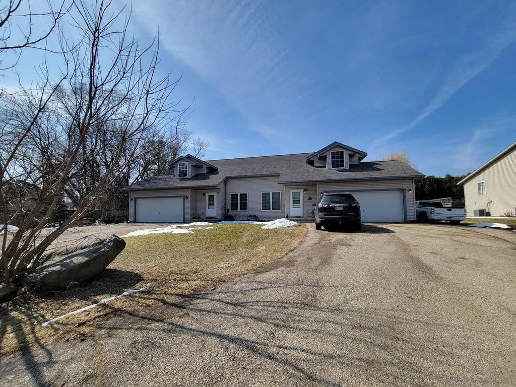 Photo of N4583 Hickory ROAD, Hustisford, WI 53034 (MLS # 50322542)