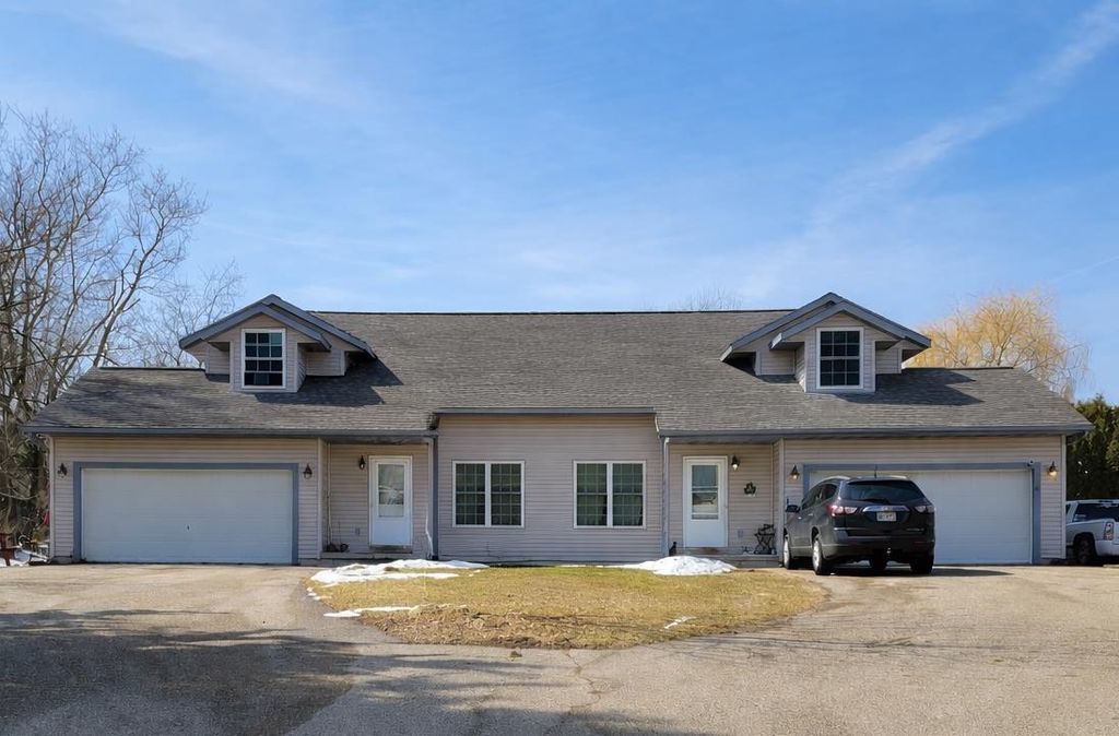 Photo of N4583 Hickory ROAD, Hustisford, WI 53034 (MLS # 50322542)