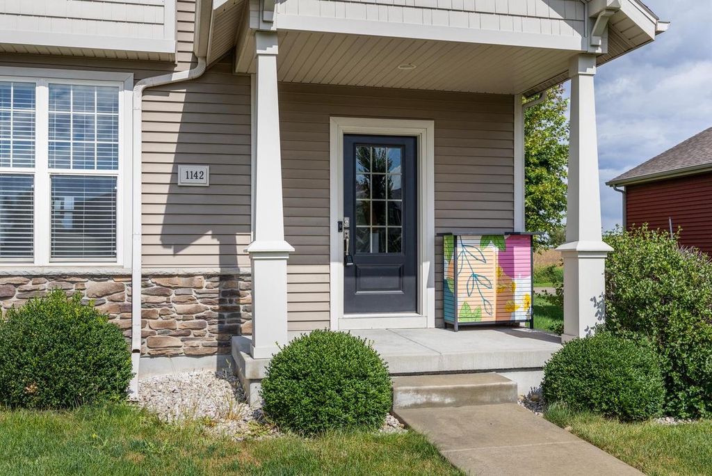 Photo of 1142 O'Keeffe AVENUE, Sun Prairie, WI 53590 (MLS # 2009314)