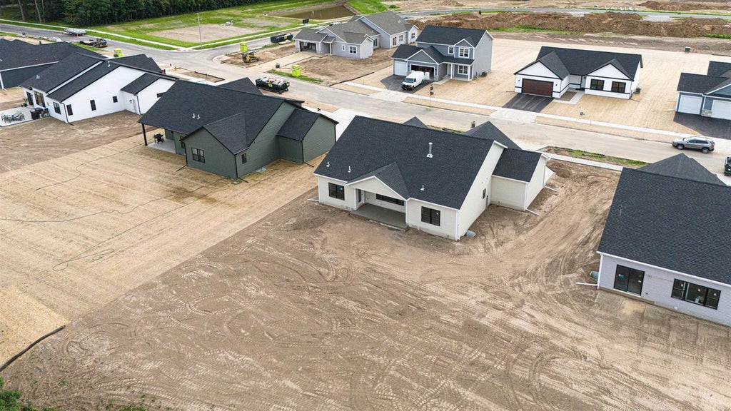 Photo of 3810 N Woodbury LANE, Janesville, WI 53545 (MLS # 2018755)