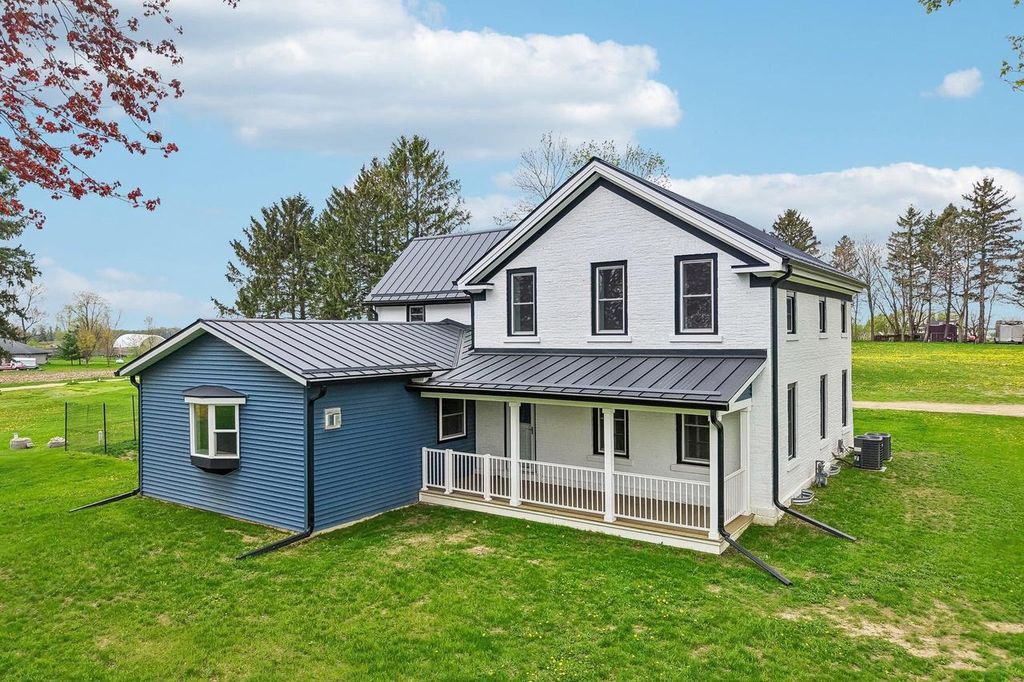 Photo of 5833 Town Hall DRIVE, Sun Prairie, WI 53590 (MLS # 2022215)