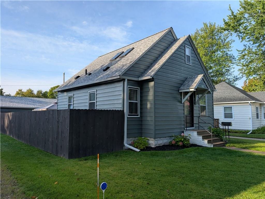 Photo of 612 W Eau Claire STREET, Rice Lake, WI 54868 (MLS # 1595529)