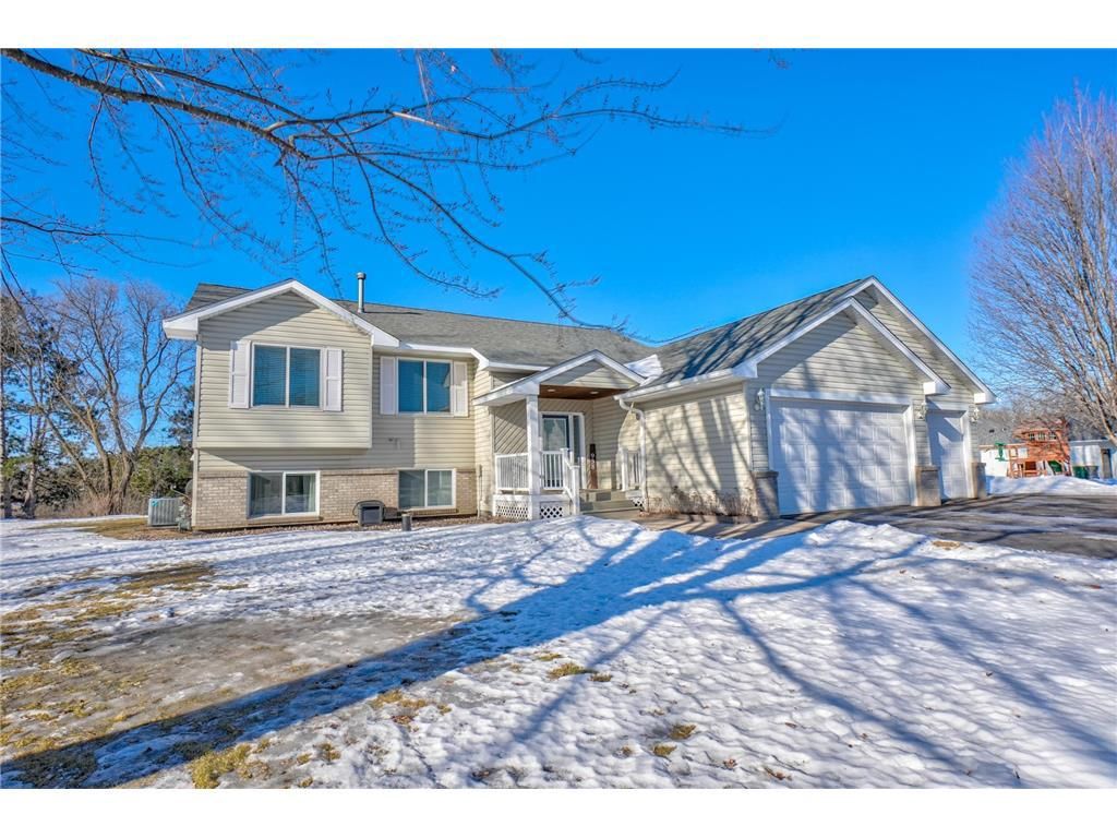 Photo of 938 Waxon LANE, Hudson, WI 54016 (MLS # 7008718)