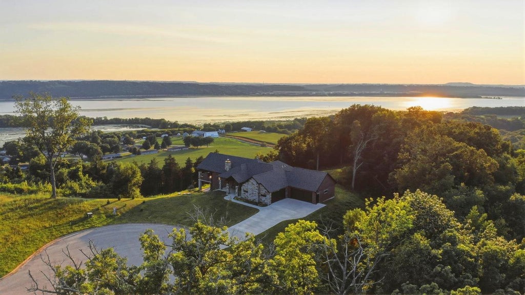 Photo of 1597 Bluff Hollow TRAIL, Hazel Green, WI 53811 (MLS # 2029781)