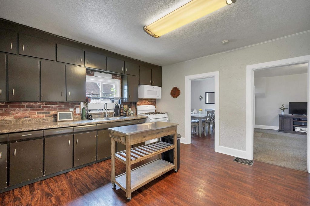 Photo of 1123 Cass STREET, Green Bay, WI 54301 (MLS # 50328884)