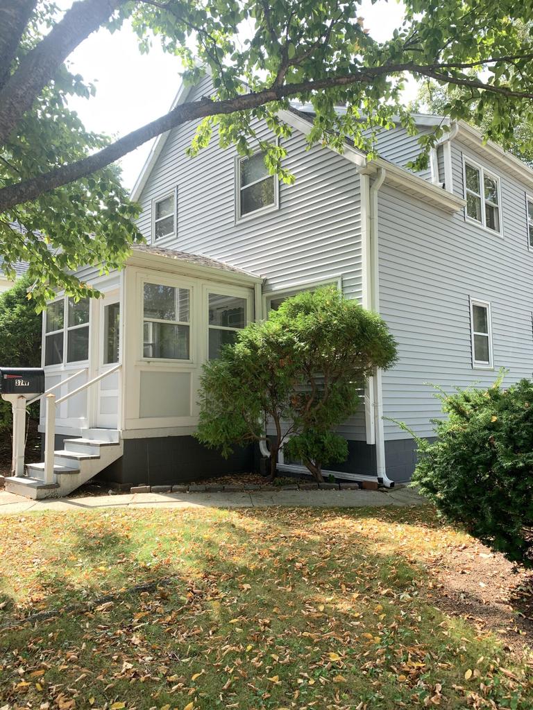 Photo of 3747 S Arctic AVENUE, Saint Francis, WI 53235 (MLS # 1973217)