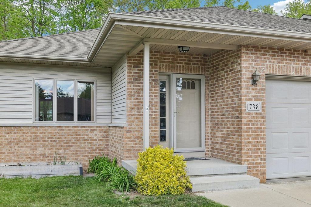 Photo of 738 8th STREET, Prairie Du Sac, WI 53578 (MLS # 2023388)