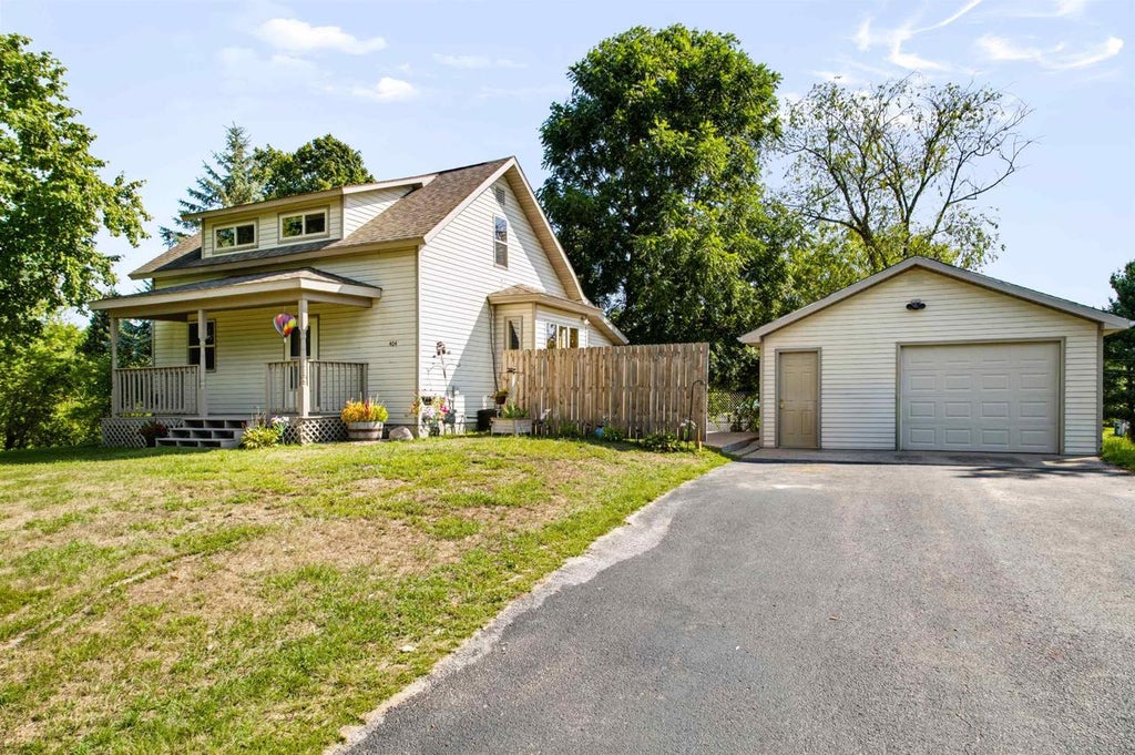 Photo of 404 S Ellms STREET, Wittenberg, WI 54499 (MLS # 22604223)