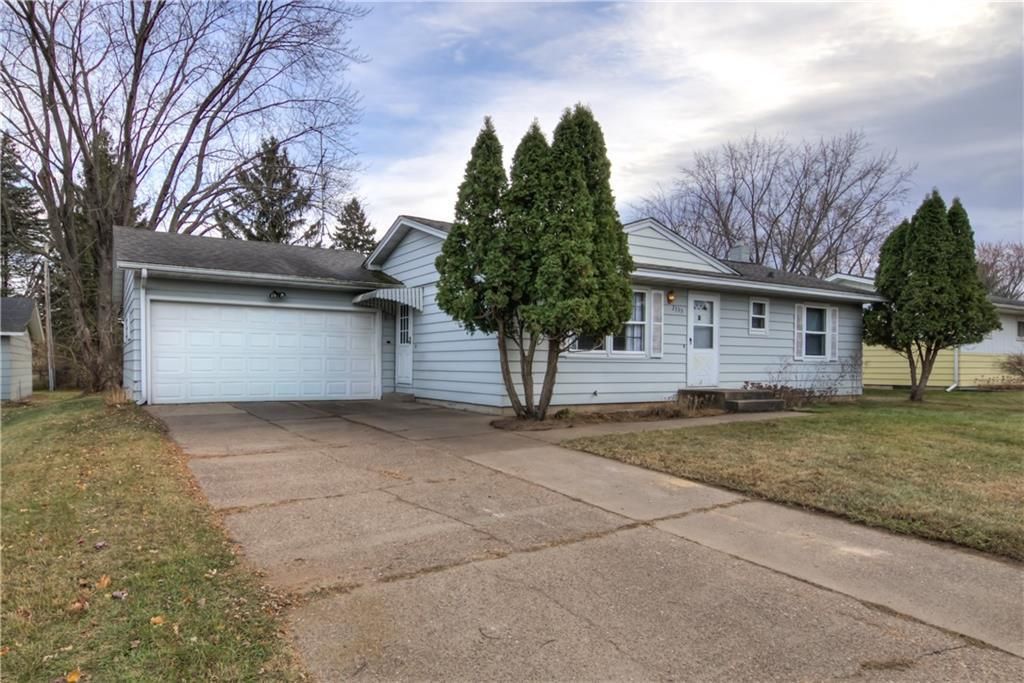 Photo of 2335 Welsh COURT, Eau Claire, WI 54703 (MLS # 1597046)