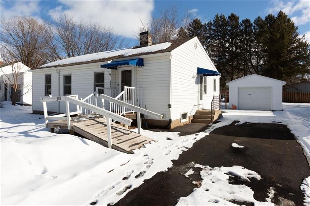 Photo of 208 14th STREET, Menomonie, WI 54751 (MLS # 1598277)