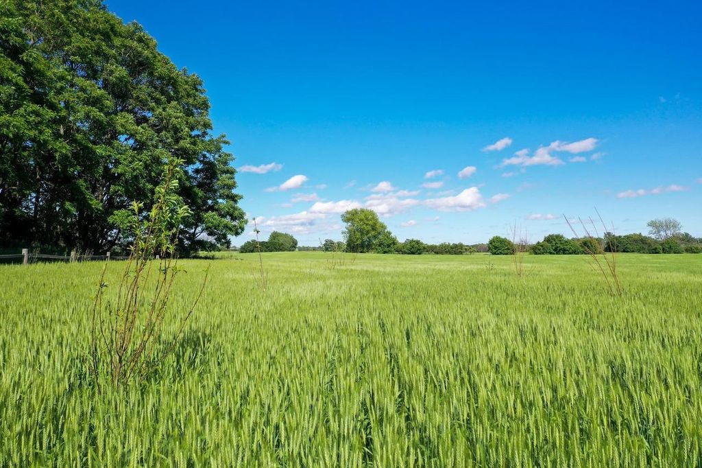 Photo of Bay Settlement ROAD, Green Bay, WI 54311 (MLS # 50321898)