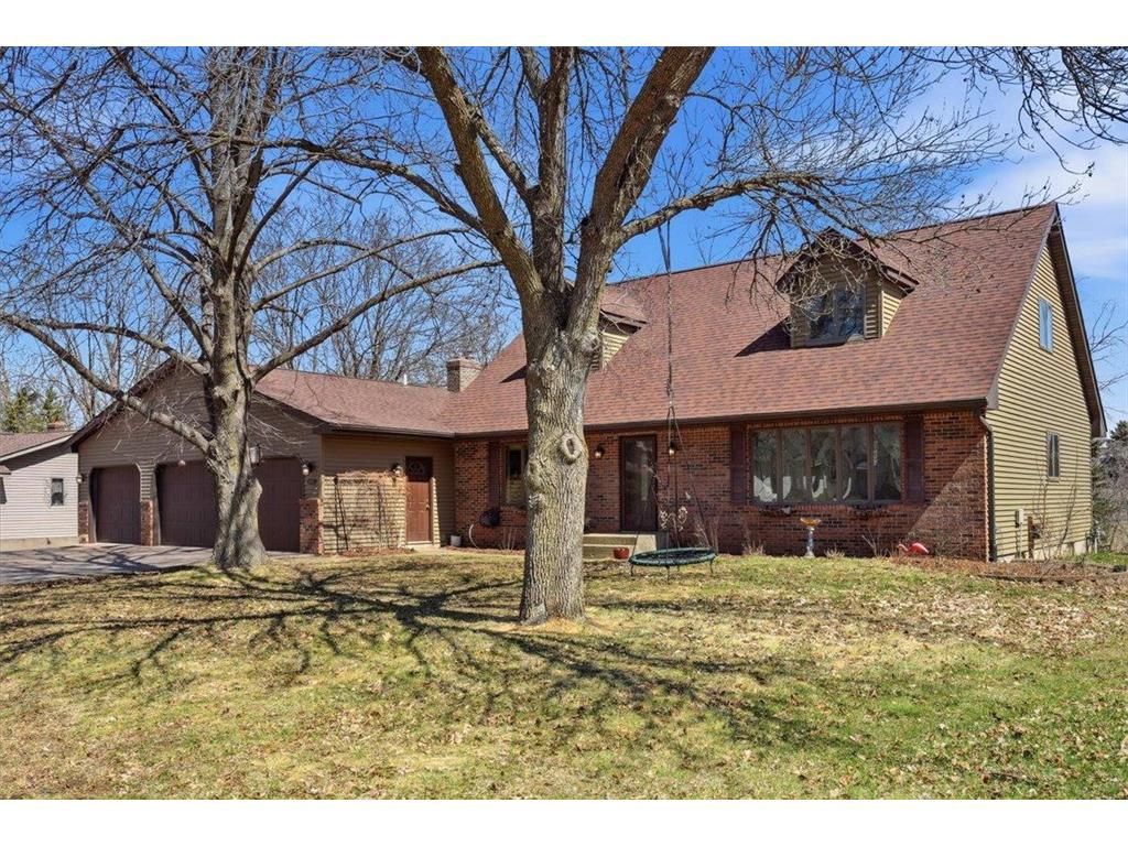 Photo of 1299 Parkview DRIVE, New Richmond, WI 54017 (MLS # 7037866)