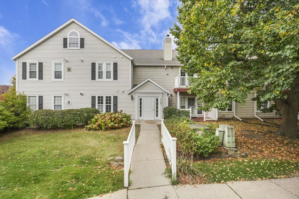 Photo of 7201 Flagship DRIVE #8, Madison, WI 53719 (MLS # 2016063)