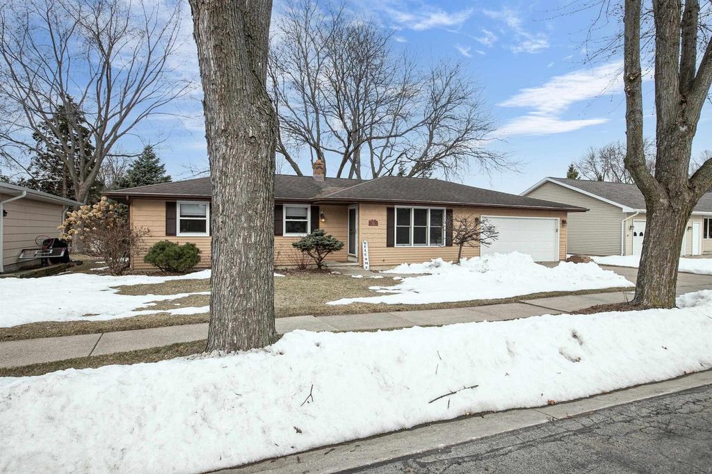 Photo of 715 Sheridan STREET, Kaukauna, WI 54130 (MLS # 50322633)