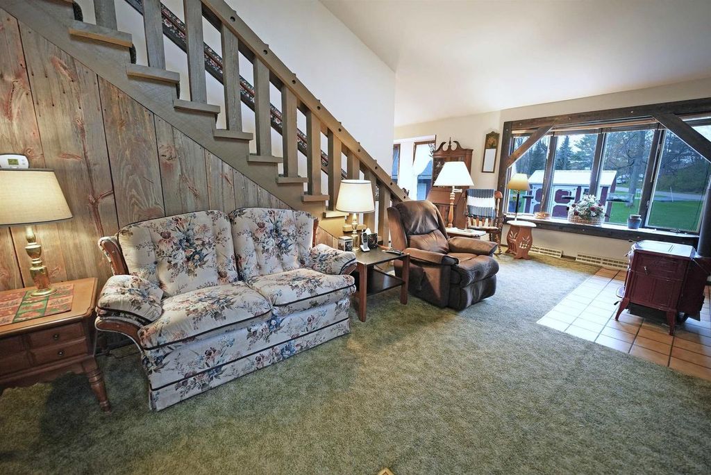 Photo of 6749 Oak Tree ROAD, Stevens Point, WI 54482 (MLS # 50324367)