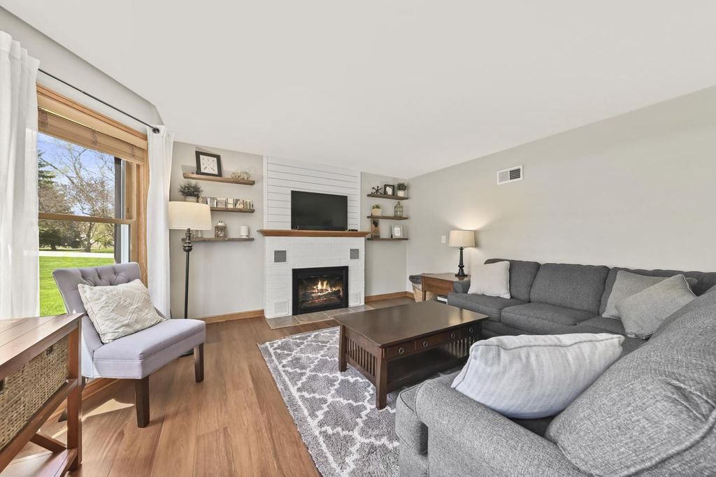 Photo of 1070 Wilson DRIVE, Brookfield, WI 53005 (MLS # 1958814)