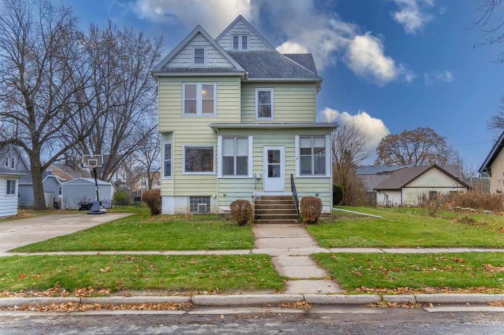 Photo of 244 E Linden DRIVE, Jefferson, WI 53549 (MLS # 2013015)