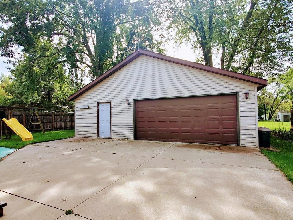 Photo of 97 8th STREET, Clintonville, WI 54929 (MLS # 50332214)
