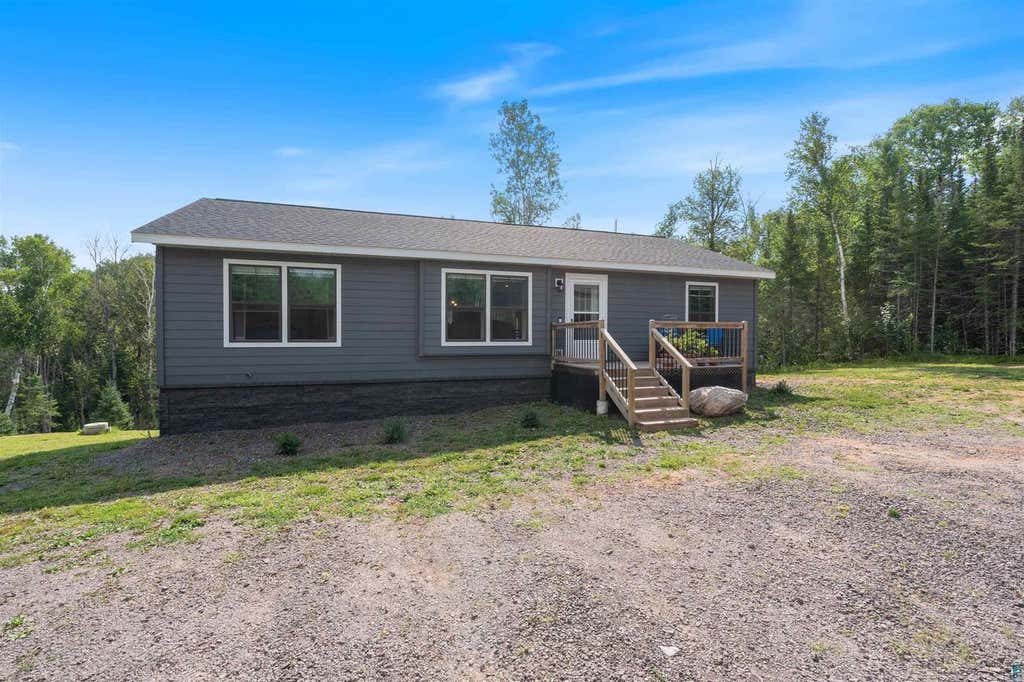 Photo of 4215 E Neuman ROAD, Superior, WI 54880 (MLS # 6127160)