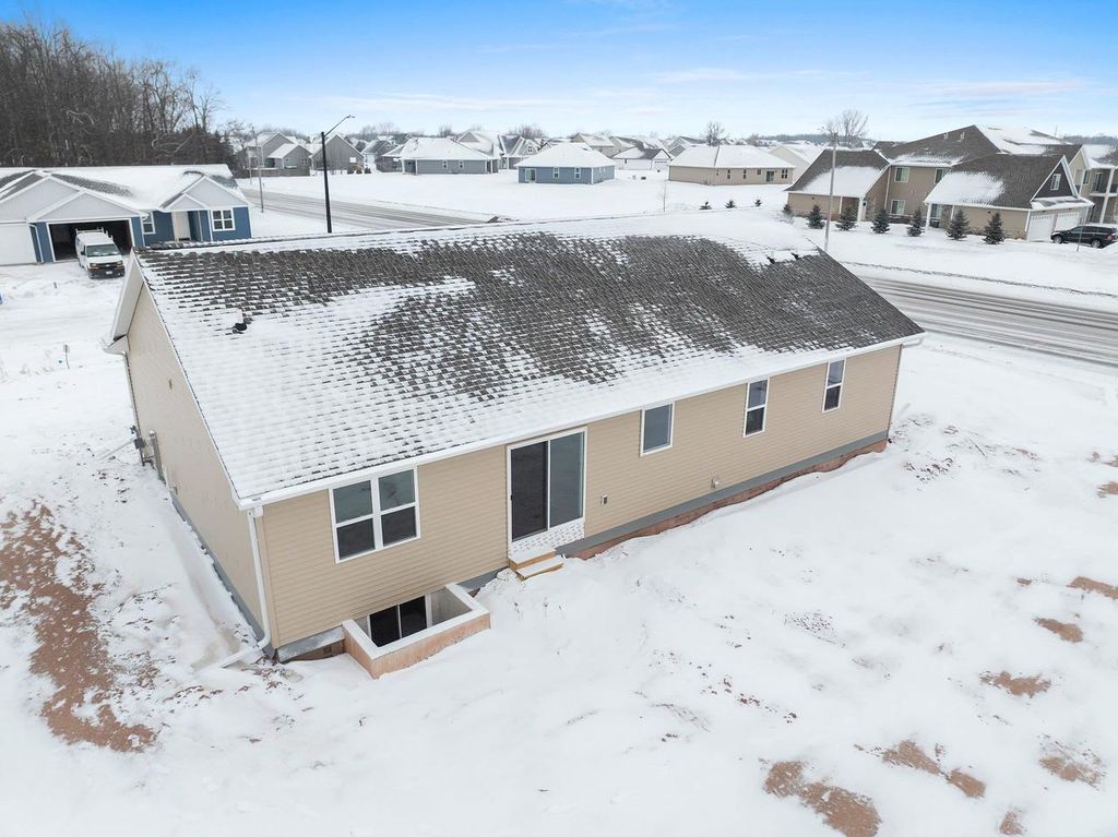 Photo of N9292 Constellation DRIVE, Appleton, WI 54915 (MLS # 50320916)
