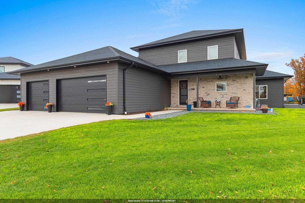 Photo of 837 Rivers Run, De Pere, WI 54115 (MLS # 50318130)