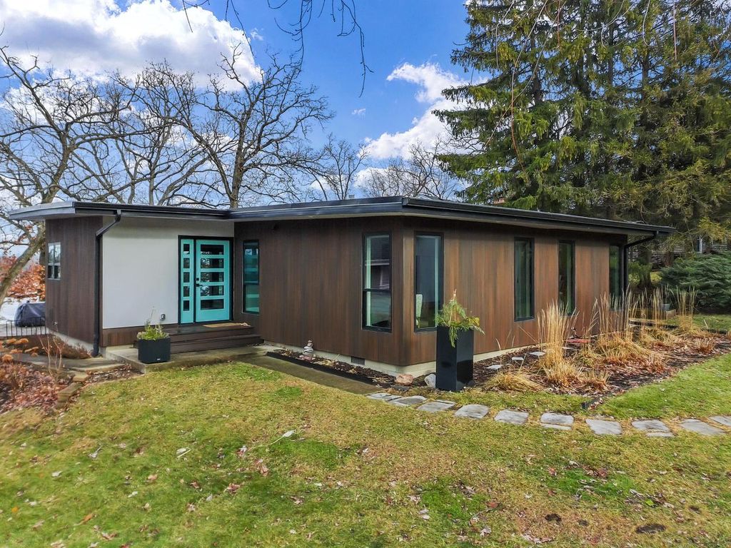 Photo of W1374 South Shore DRIVE, Palmyra, WI 53156 (MLS # 1947043)