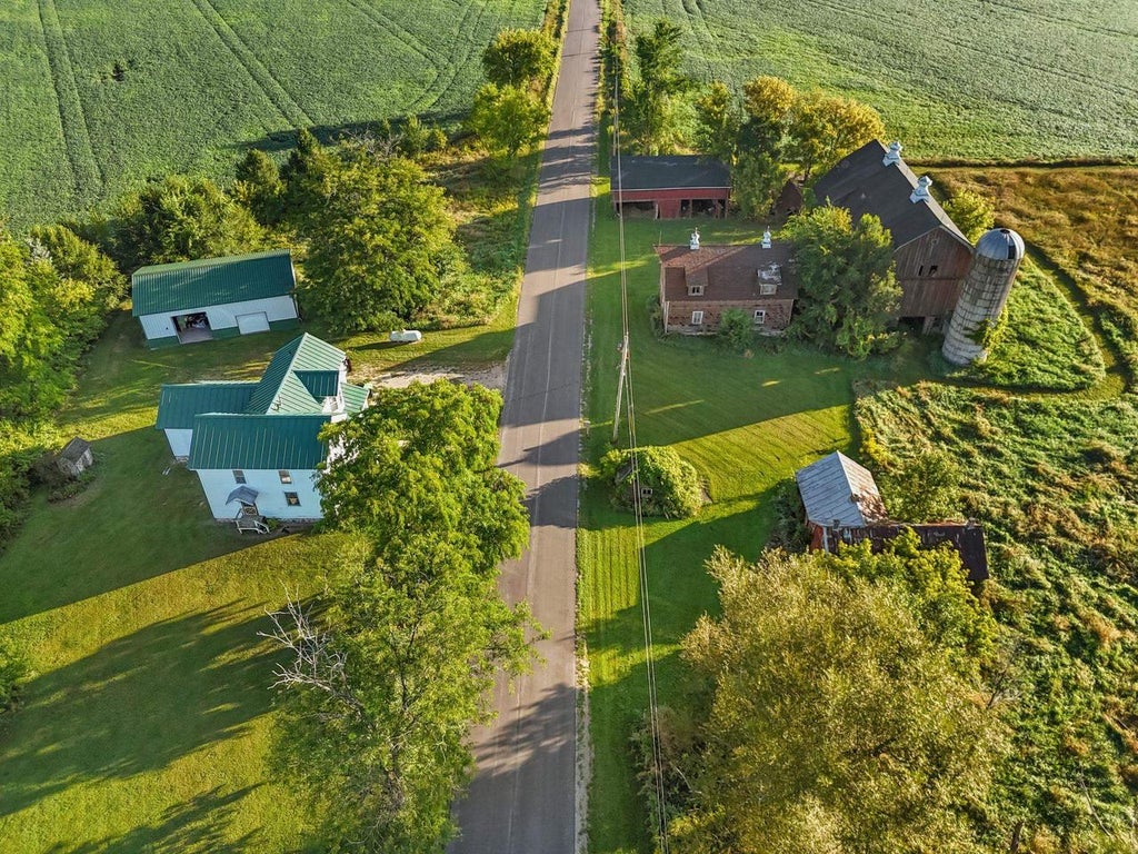 Photo of 8553 Wolf River ROAD, Fremont, WI 54940 (MLS # 50332399)