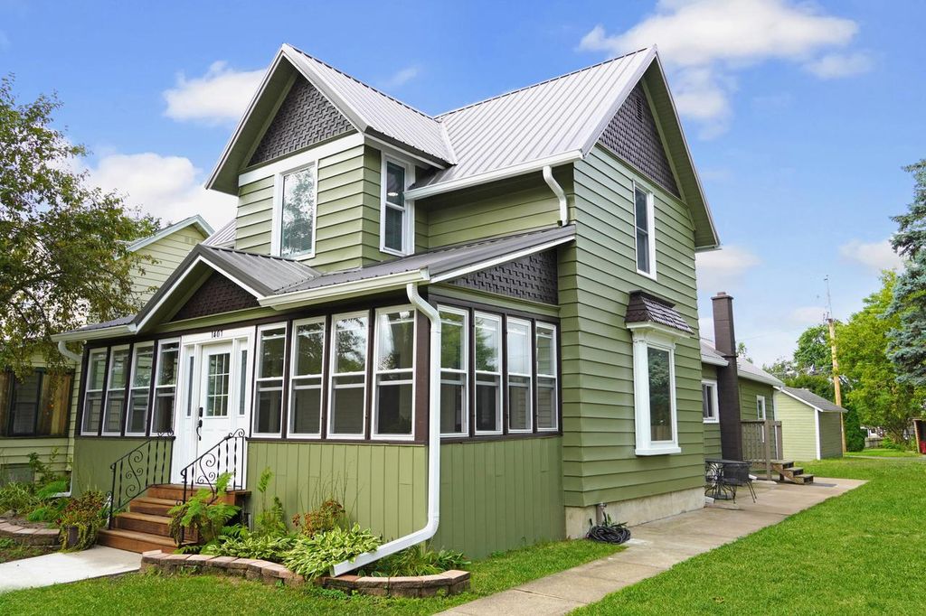 Photo of 1407 McLean AVENUE, Tomah, WI 54660 (MLS # 1940487)