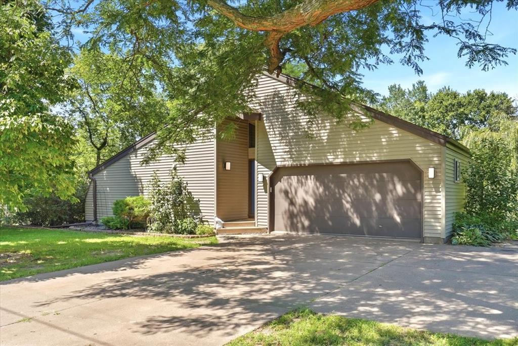 Photo of 2206 Orchard PLACE, Eau Claire, WI 54701 (MLS # 1603251)
