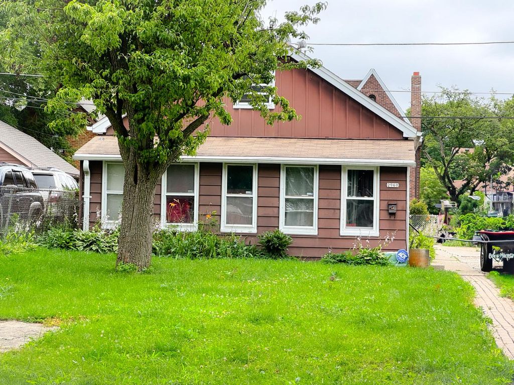 Photo of 2960 N 47th STREET, Milwaukee, WI 53210 (MLS # 1952027)