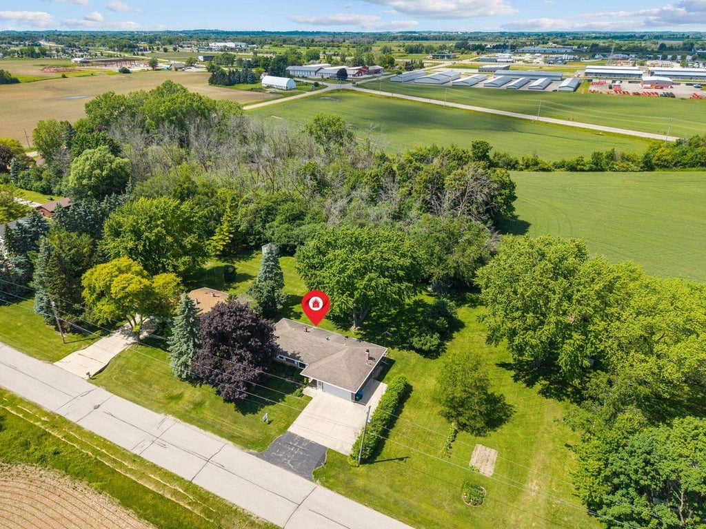 Photo of 5730 W Sandra DRIVE, Appleton, WI 54913 (MLS # 50327924)
