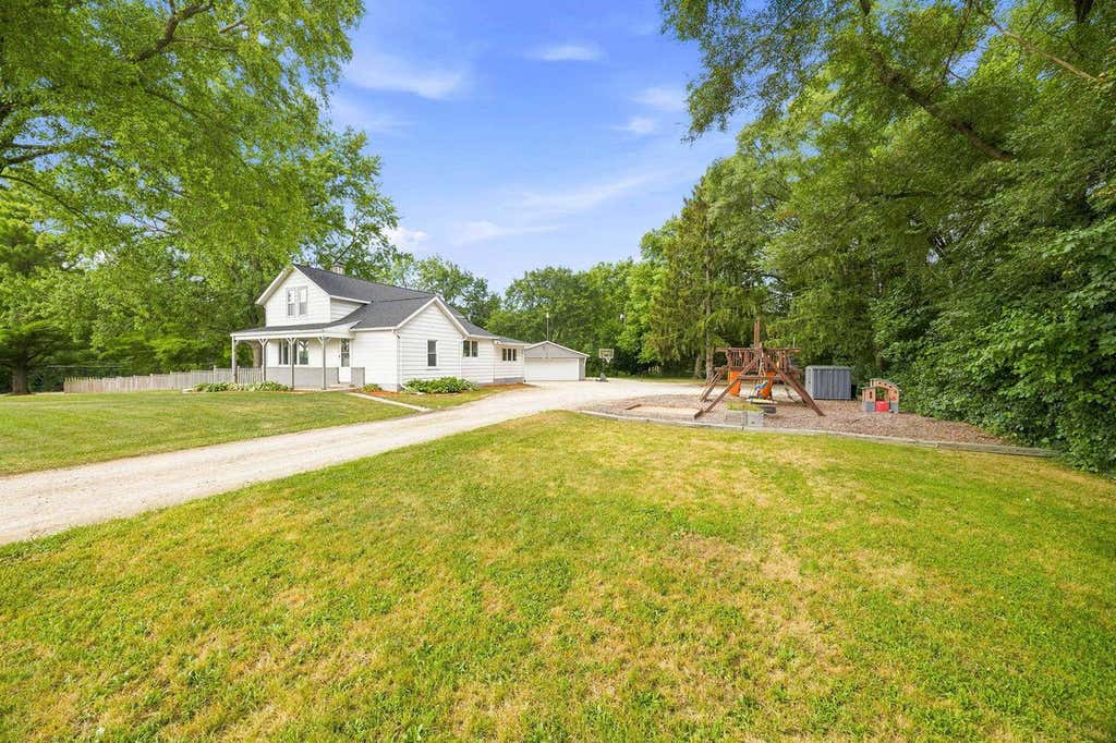 Photo of N1519 County Road K, Fort Atkinson, WI 53538 (MLS # 2028969)