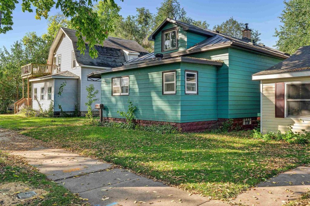 Photo of 1911 Liberty STREET, La Crosse, WI 54603 (MLS # 2010182)