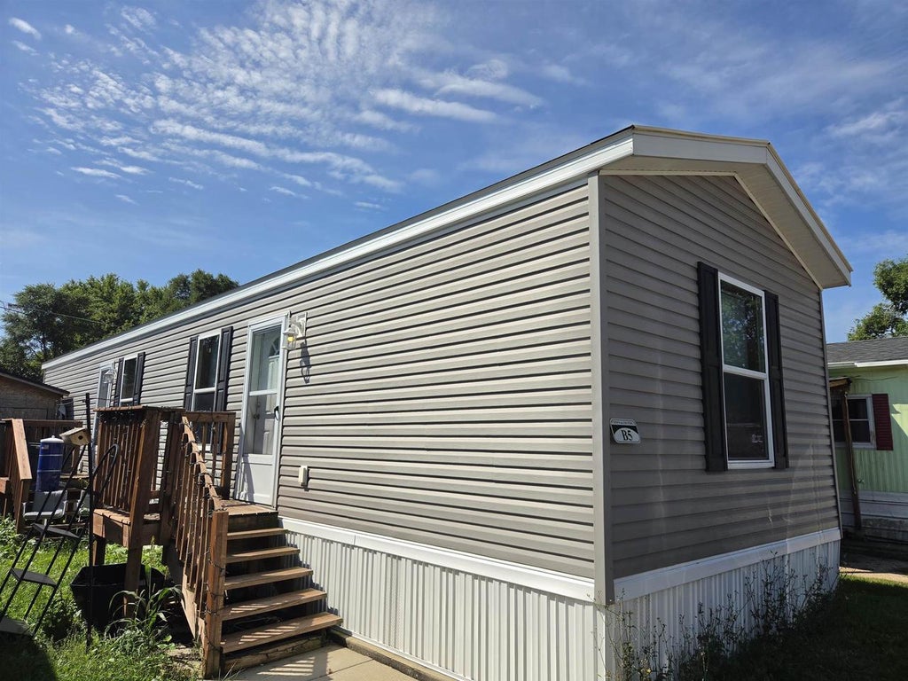 Photo of 1105 Kellogg AVENUE #B5, Janesville, WI 53545 (MLS # 2032136)
