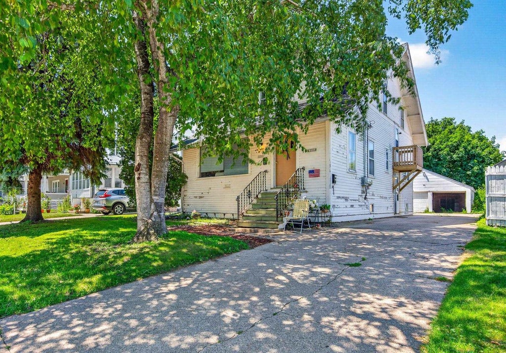 Photo of 1251 Walnut STREET, Oshkosh, WI 54901 (MLS # 50328741)
